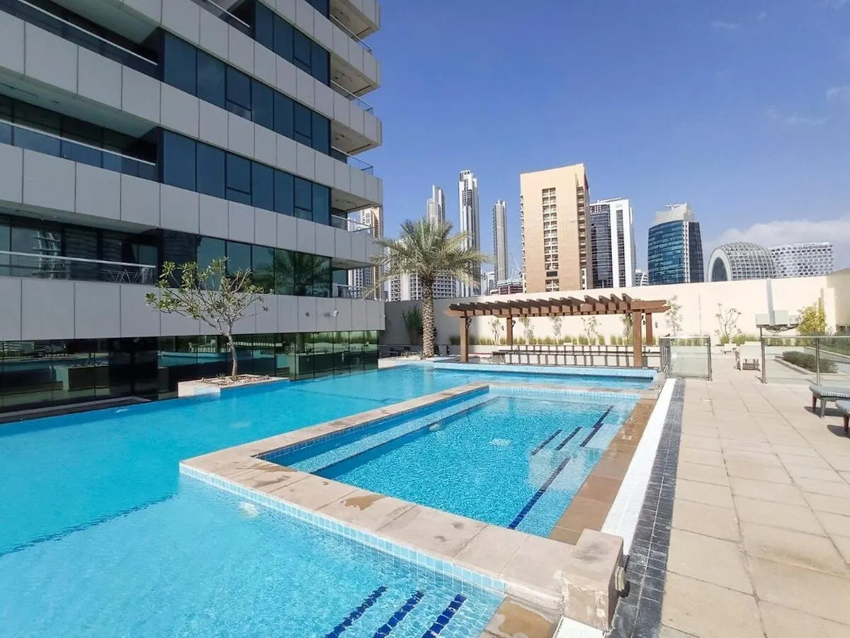Premium 3Br With Canal View Comfort Dubai United Arab Emirates