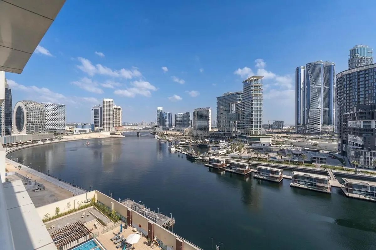 Premium 3Br With Canal View Comfort Dubai Apartment