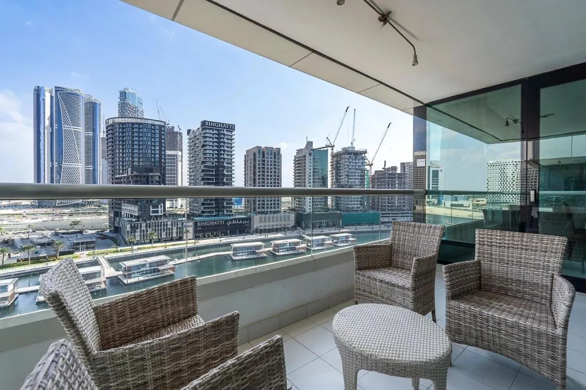 Premium 3Br With Canal View Comfort Dubai