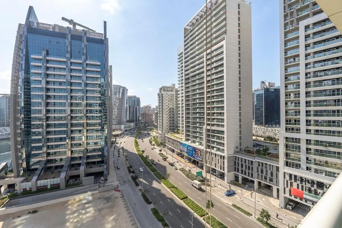 Premium 3Br With Canal View Comfort Dubai 0*,