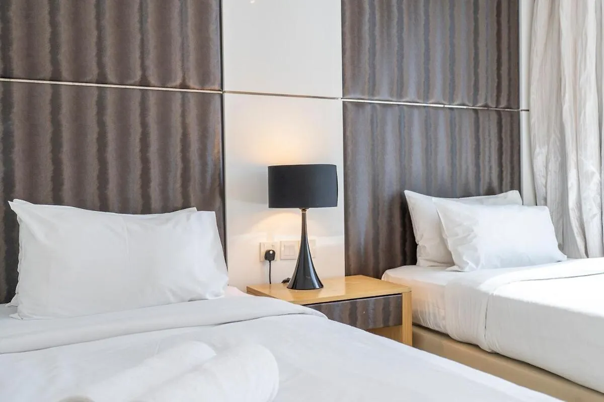 Premium 3Br With Canal View Comfort Dubai 0*,
