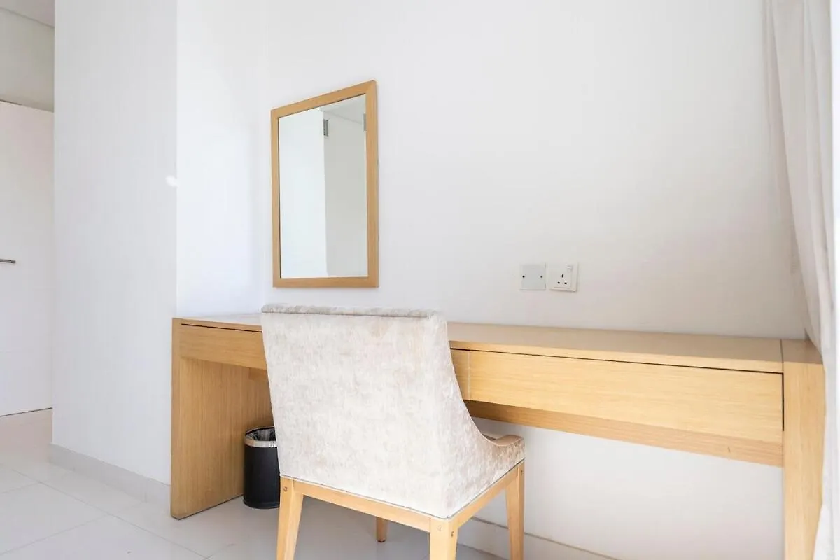 Premium 3Br With Canal View Comfort Dubai Apartment