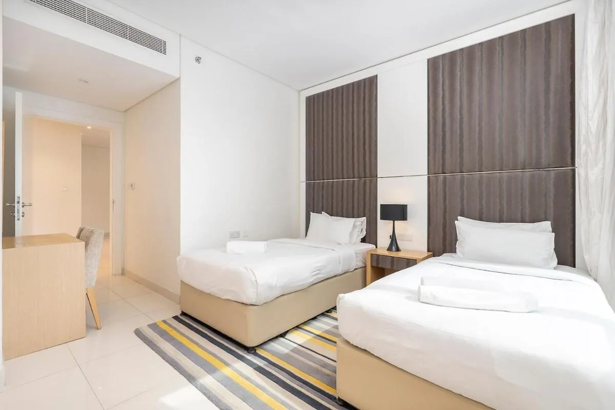 Premium 3Br With Canal View Comfort Dubai Apartment