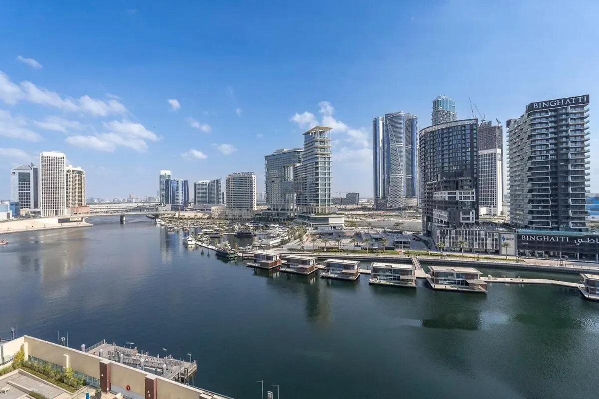Premium 3Br With Canal View Comfort Dubai 0*,